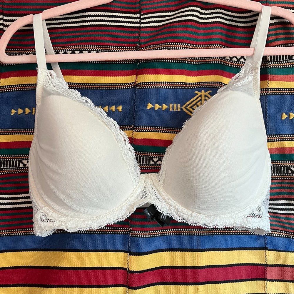 Natori Feather Bra Size 36DD white